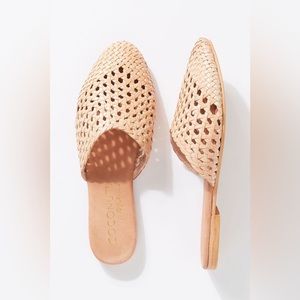 Coconuts by Matisse Island Natural Leather Woven Mules Slides Flats 6M